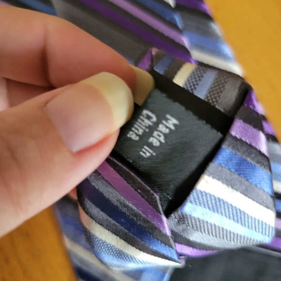 Michael Kors Men's Tie Blue Silver Black Purple Striped 100% Silk Necktie - Picture 4 of 5